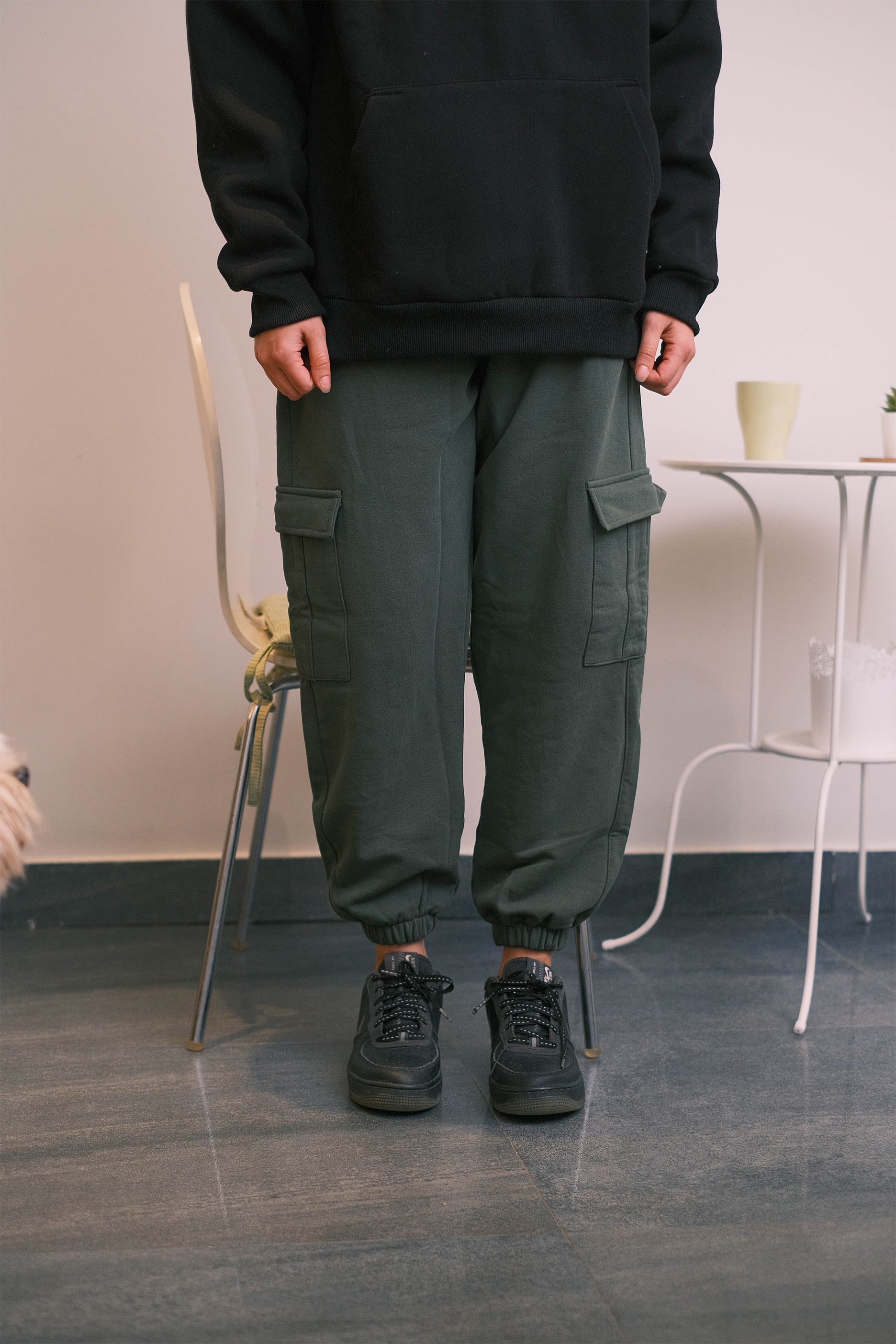 Olive Sweatpants - Closed Legs